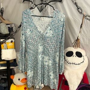 L*Space Blue and White Patterned Top